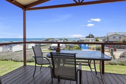 Deluxe Two-Bedroom Cabin with Ocean View