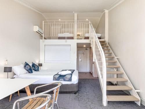 Lakeview Quad Room