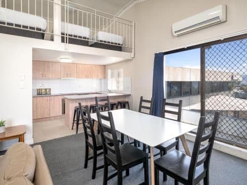 Lakeview Apartment