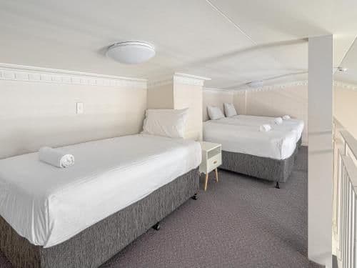 Lakeview Apartment