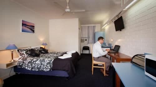 Standard Queen Room