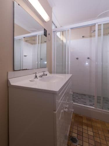 Standard King Twin Room 