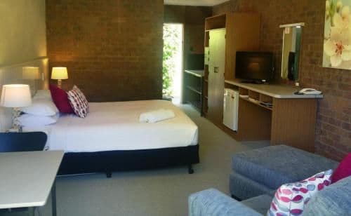 Deluxe King Room