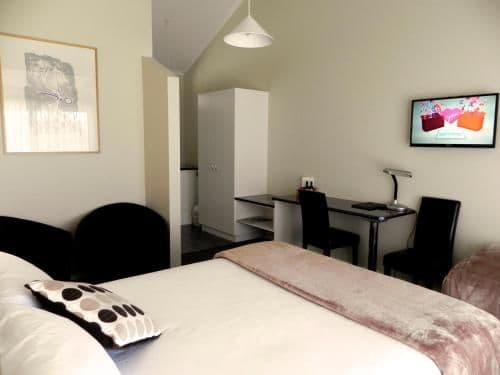 Queen Suite