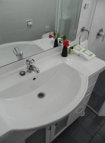 Deluxe Twin Suite