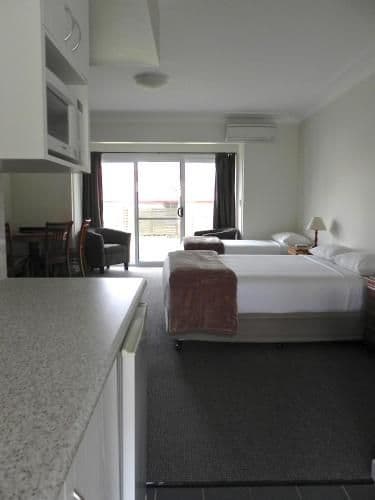 Deluxe Twin Suite
