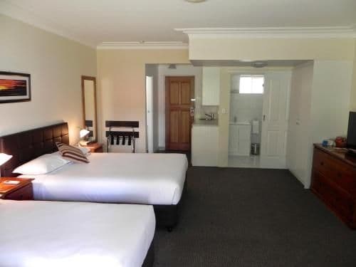 Deluxe Twin Suite