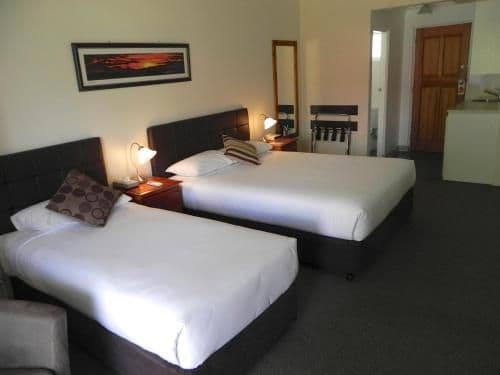 Deluxe Twin Suite