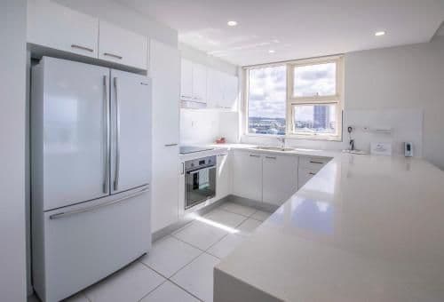 Deluxe Two-Bedroom Apartment with Ocean View (Level 4-6)