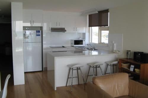 Deluxe Two-Bedroom Apartment with Ocean View (Level 4-6)