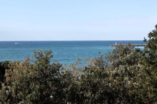 Deluxe Two-Bedroom Apartment with Ocean View (Level 4-6)
