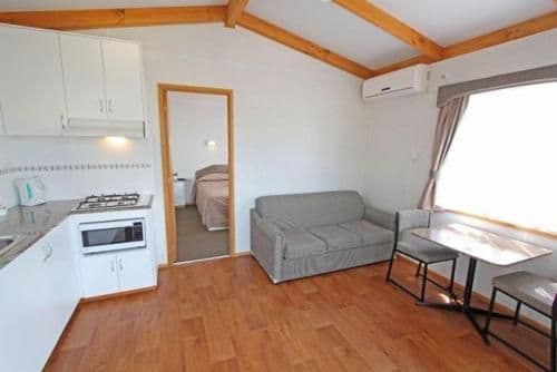 One-Bedroom Cabin