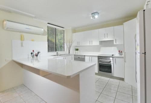 One Bedroom Ocean View Apartment