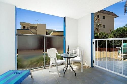 One-Bedroom Apartment with Garden View