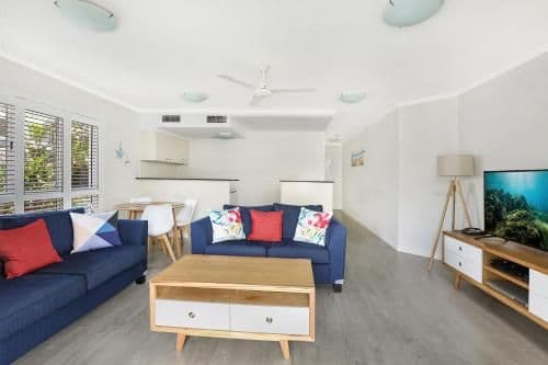 One-Bedroom Apartment with Garden View