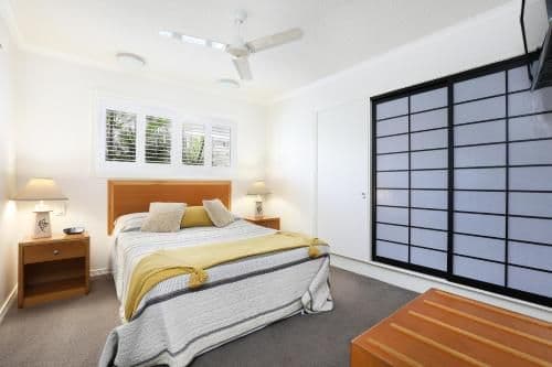 One-Bedroom Apartment with Garden View