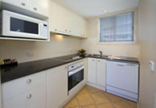 Deluxe One-Bedroom Apartment
