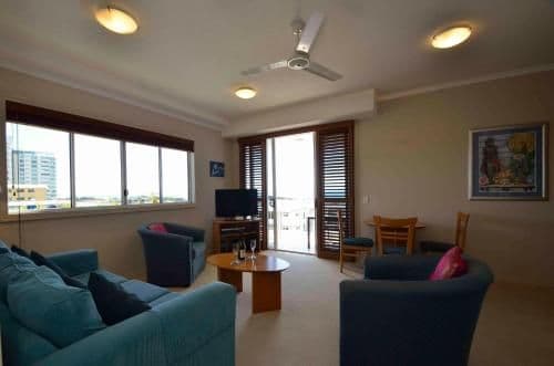 Deluxe One-Bedroom Apartment