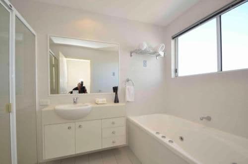 Deluxe Two-Bedroom Apartment