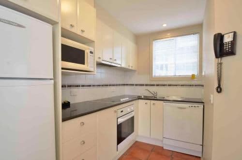 Deluxe One-Bedroom Apartment