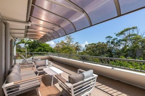 Three-Bedroom Apartment with Balcony - Penthouse