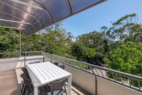 Three-Bedroom Apartment with Balcony - Penthouse