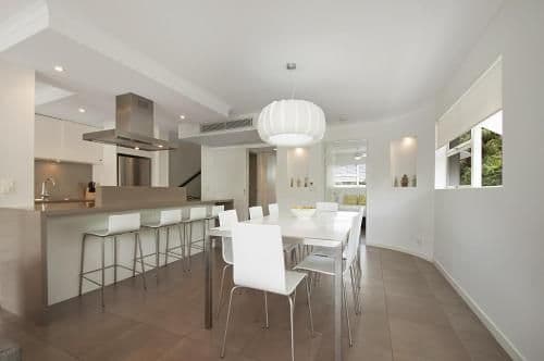 Three-Bedroom Apartment with Balcony - Penthouse