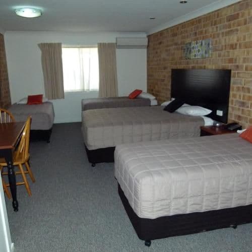 Triple Room