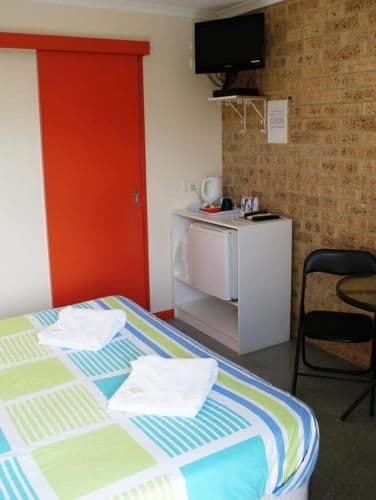 Standard Double Room with Private Bathroom