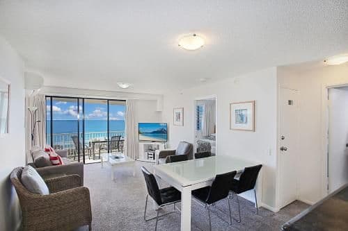 Catalina II, 2 Bedroom Ocean View Apartment with Air Conditioning