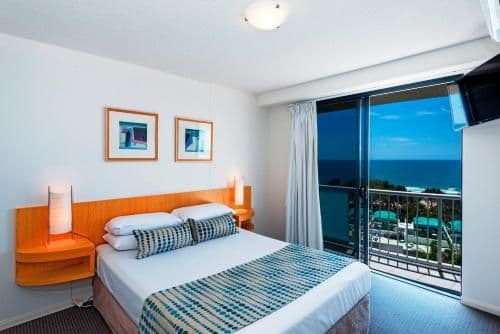 Catalina II, 2 Bedroom Ocean View Apartment with Air Conditioning