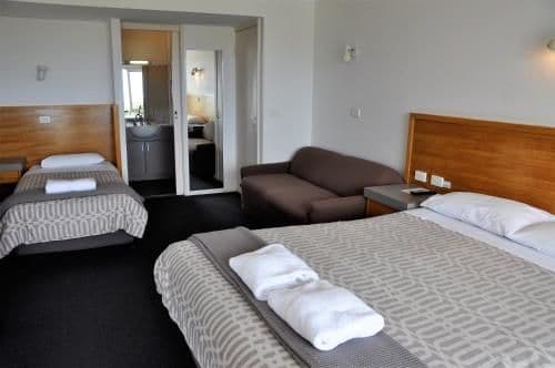 Twin Room with Ocean View - Upper Balcony