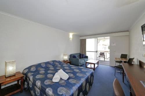 Executive Suite with Spa Bath