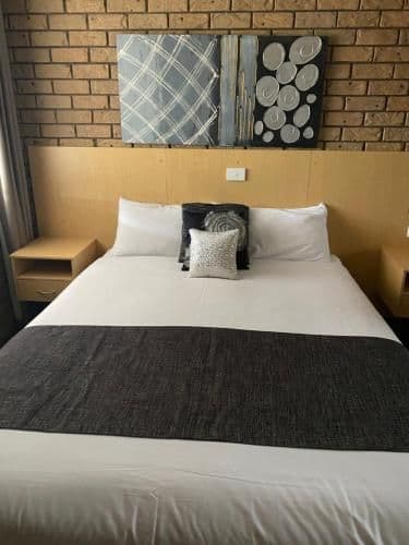 Standard Queen Room - Pet-friendly