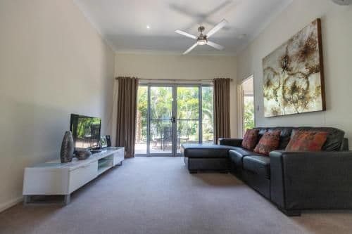 Family Bungalow with Spa Bath
