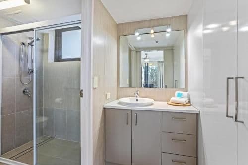 Two-Bedroom Apartment with Partial Ocean & Hinterland View