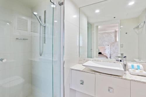 Standard Two-Bedroom Apartment with Ocean View