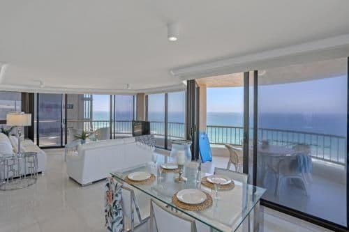 Standard Two-Bedroom Apartment with Ocean View