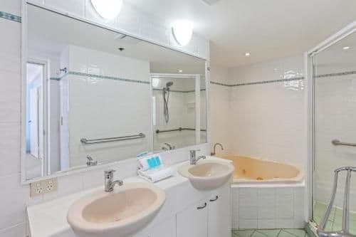 Three-Bedroom Apartment with Ocean View