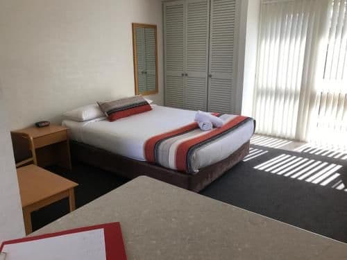 Executive Queen Room