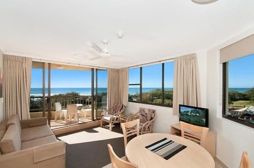 One-Bedroom Apartment with Balcony and Ocean View
