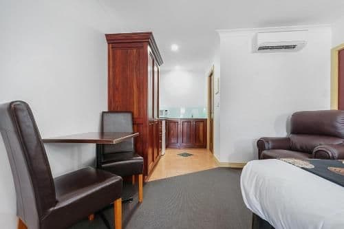 Twin Suite