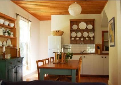 Riverbank Three-Bedroom Cottage - Split Level