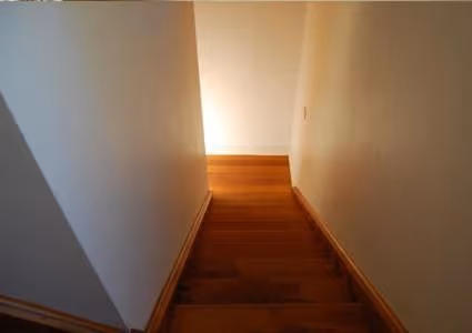 Riverbank Three-Bedroom Cottage - Split Level