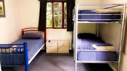 Deluxe Triple Room with Private Bathroom