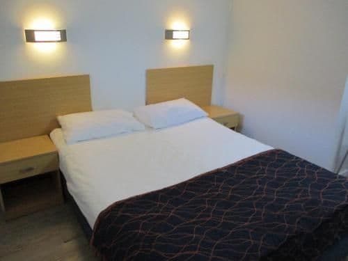 Standard Queen Room - Pet Friendly