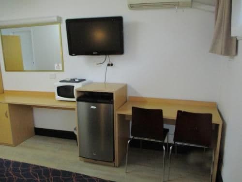 Standard Queen Room - Pet Friendly