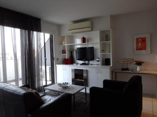 Deluxe One-Bedroom Apartment