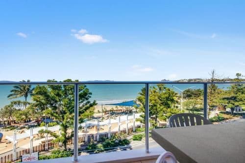 Three Bedroom Superior Apartment with Ocean View