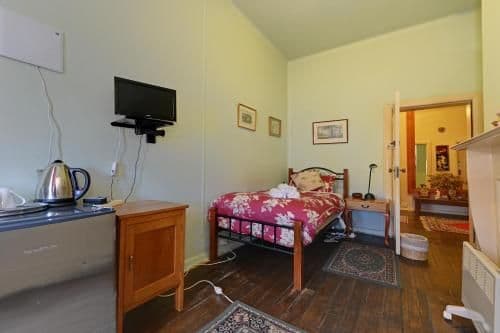 Single Room with Shared Bathroom
